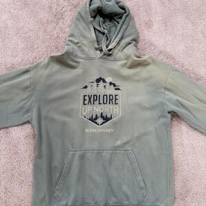 Green Wisconsin “Explore Up North” Sweatshirt Men’s Size Large